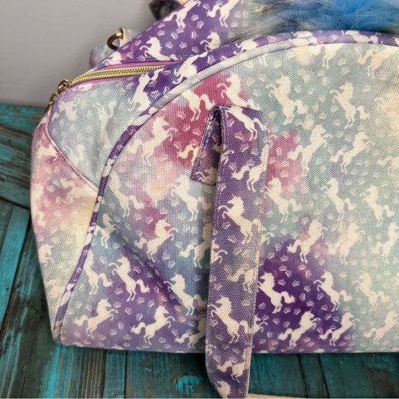 Underonesky Dalila Unicorn Overnight Duffle Bag - Picture 5 of 16